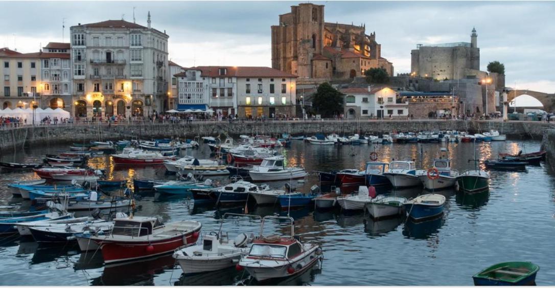 Hotel Jmca Castro Urdiales Esterno foto