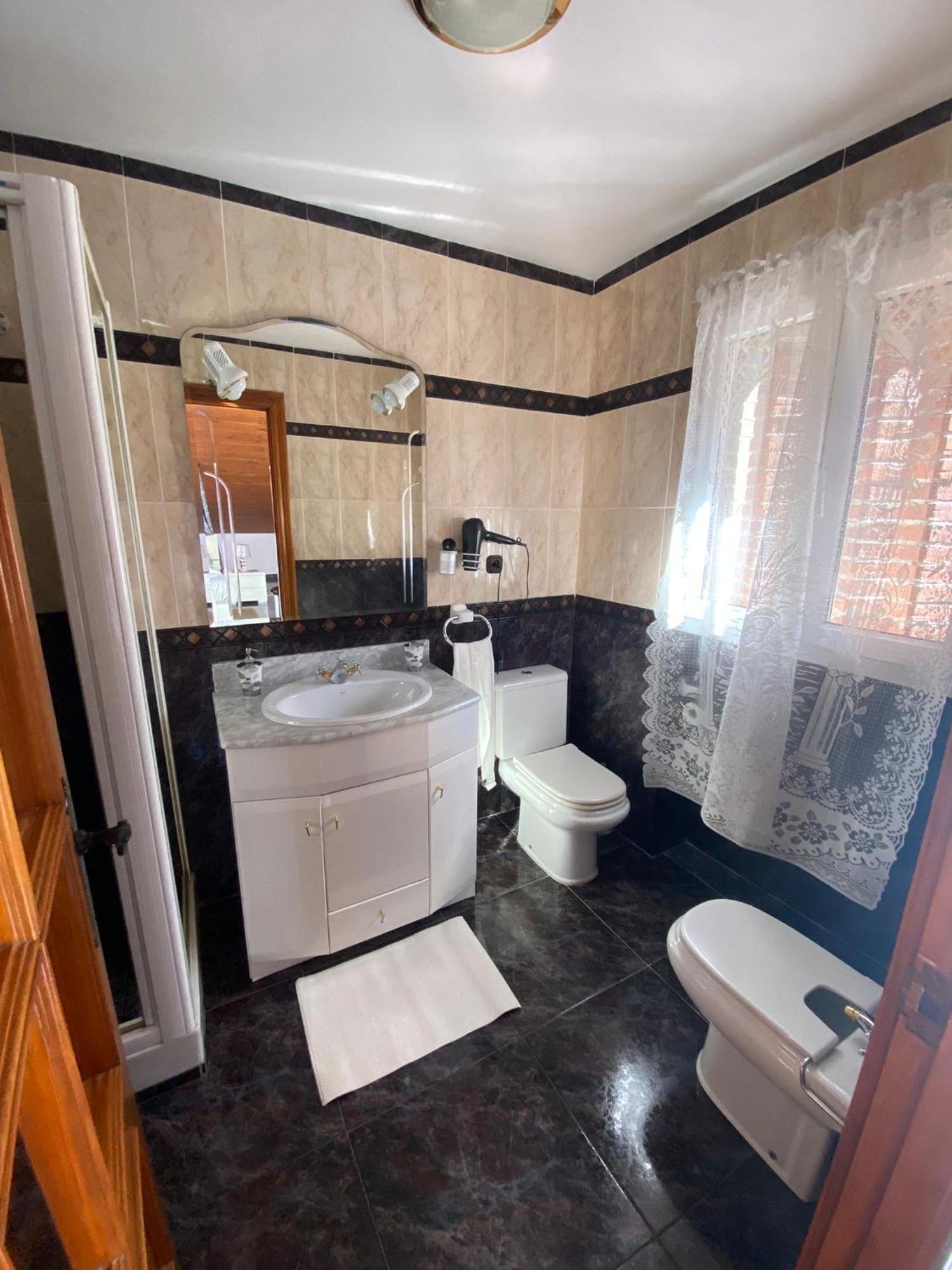 Hotel Jmca Castro Urdiales Esterno foto